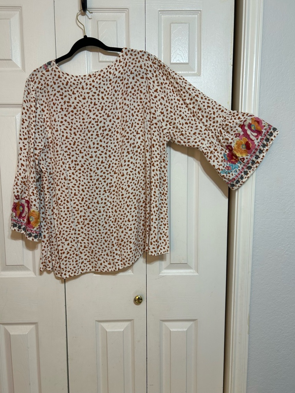 Savanna Jane Cream Embroidered Floral Tunic - Picture 3 of 5